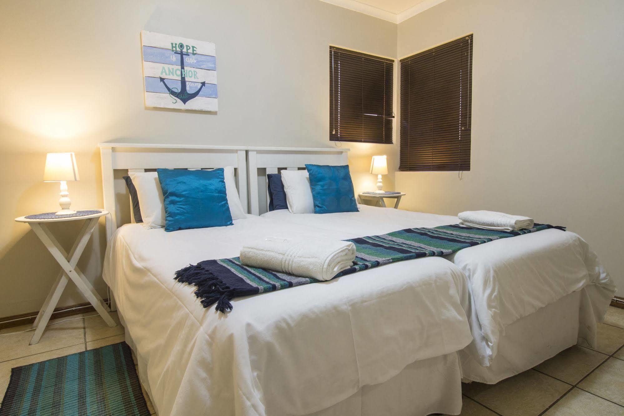 Madiolyn Apartment Jeffreys Bay Exterior photo